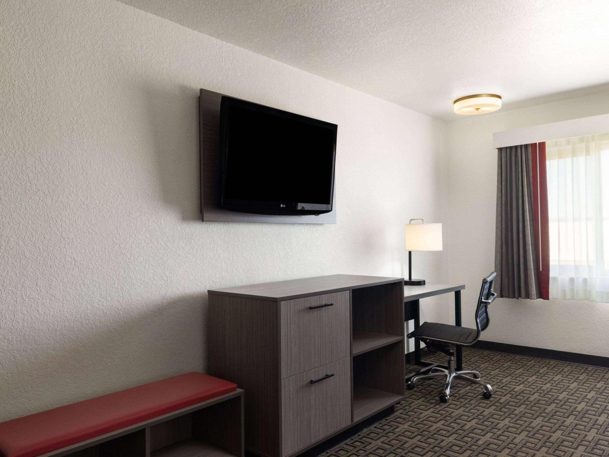 Ramada By Wyndham Elko Hotel At Stockmen'S Casino Eksteriør billede