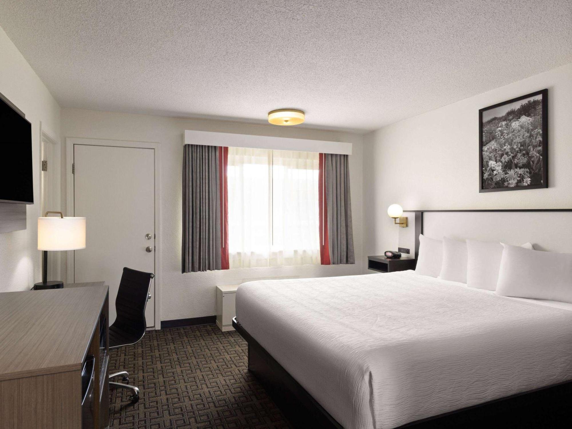 Ramada By Wyndham Elko Hotel At Stockmen'S Casino Eksteriør billede